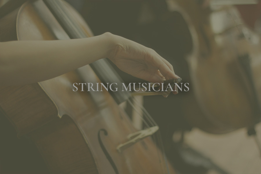 dorset-string-musicians-cello-close-up-bridesparks Close up of string musician playing cello at a Dorset wedding ceremony