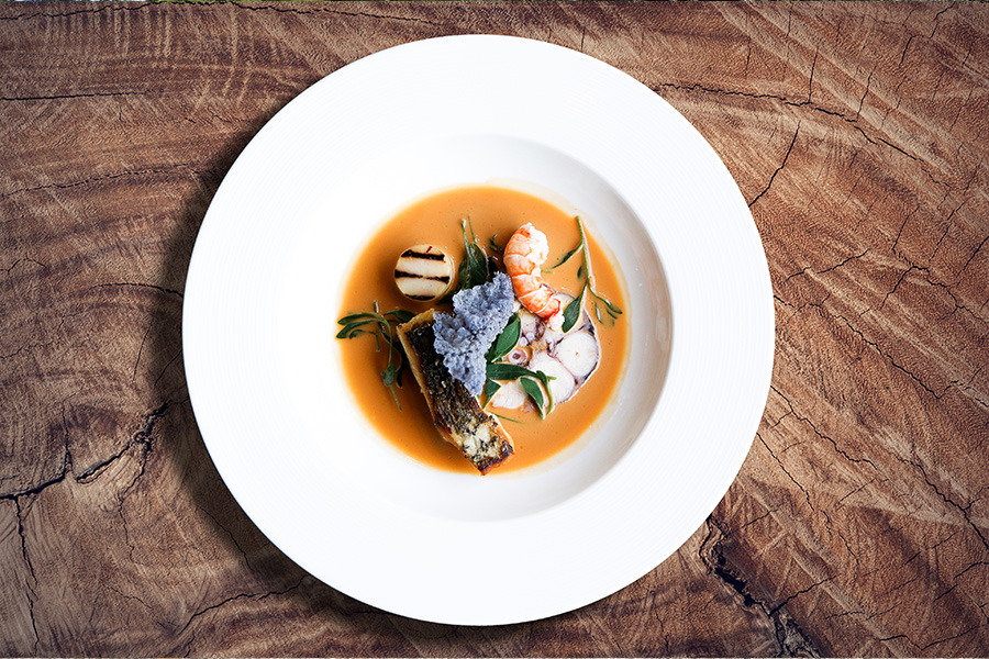 Luxury plated wedding catering dish served at Hampshire wedding venue