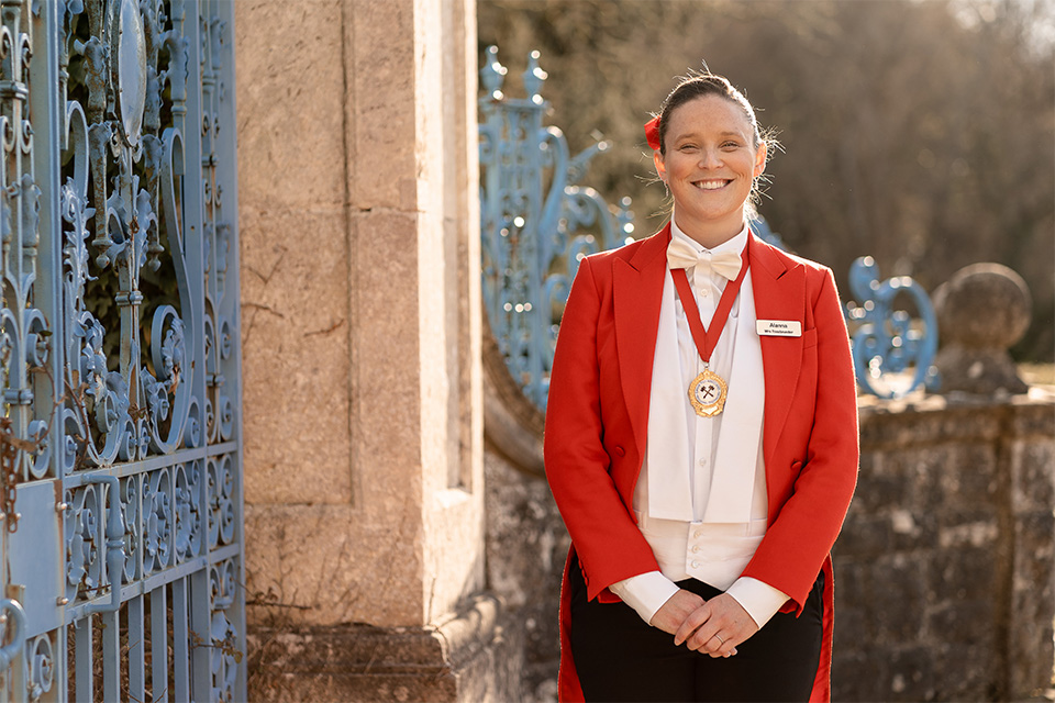 mrs-toastmaster-dorset-toastmaster-red-uniform